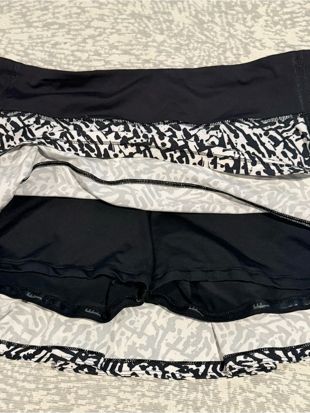 Lululemon /// Women’s Pace Rival Skirt II - Brushed Animal - Size 6